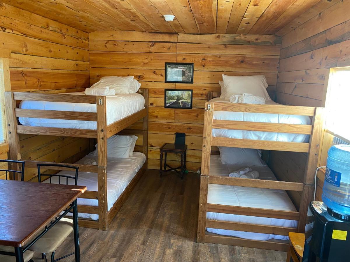 Canal Cabins Paw Paw Εξωτερικό φωτογραφία