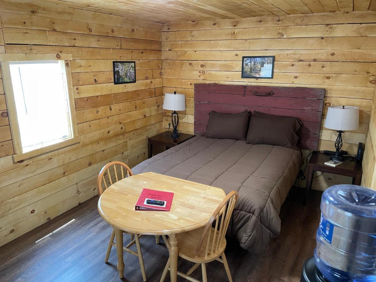 Canal Cabins Paw Paw Εξωτερικό φωτογραφία