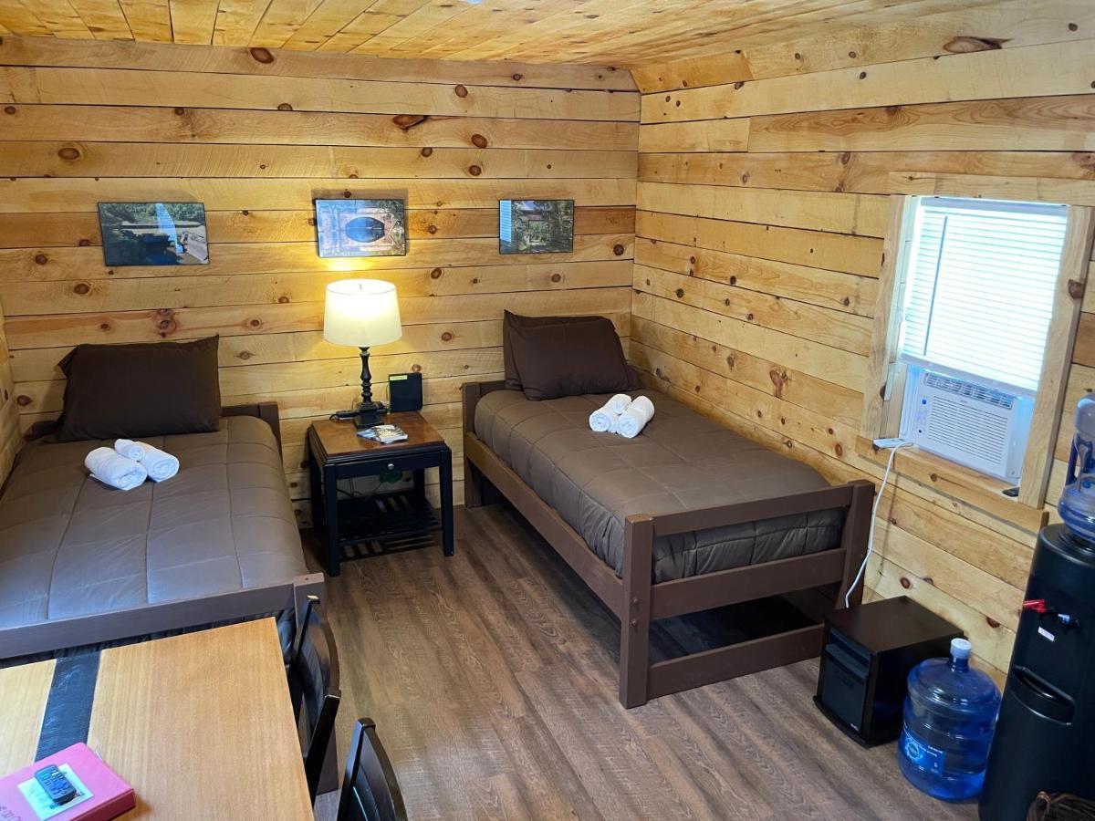 Canal Cabins Paw Paw Εξωτερικό φωτογραφία